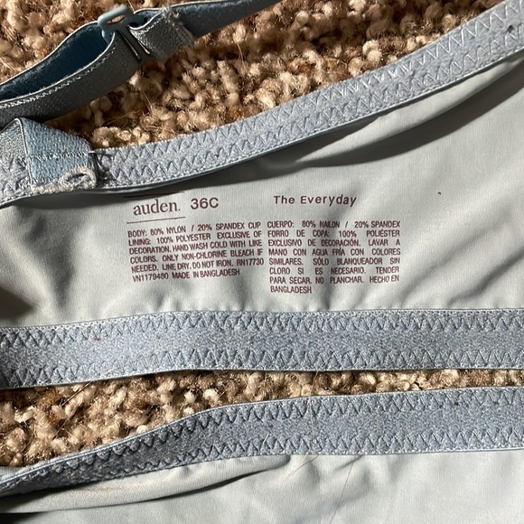 (2) Auden Bras (36C) - Picture 4 of 9